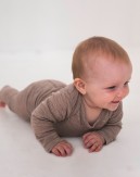 Body mit langen Ärmeln und amerikanischem Verschluss aus 100% Bio-Merinowolle OEKO-TEX®