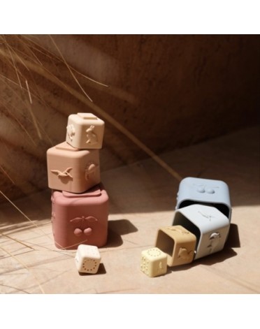 Konges Sløjd, Silicone Stacking tower, Rosesand Mix